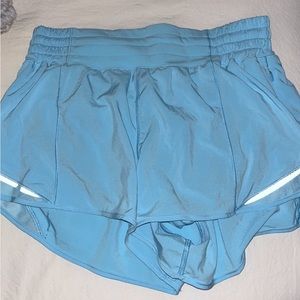 LULULEMON ICE BLUE SHORTS🩵🩵